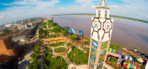 plaza reloj publico, atractivo turistico de la amazonia peruana - pucallpa