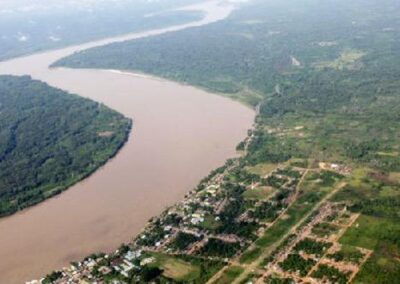 Relieve de rio ucayali visto desde arriba